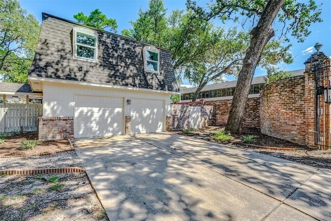 Building Photo - 5219 Lookout Mountain Dr
