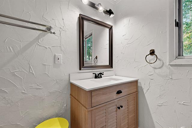 Building Photo - 6585 Co Rd 179