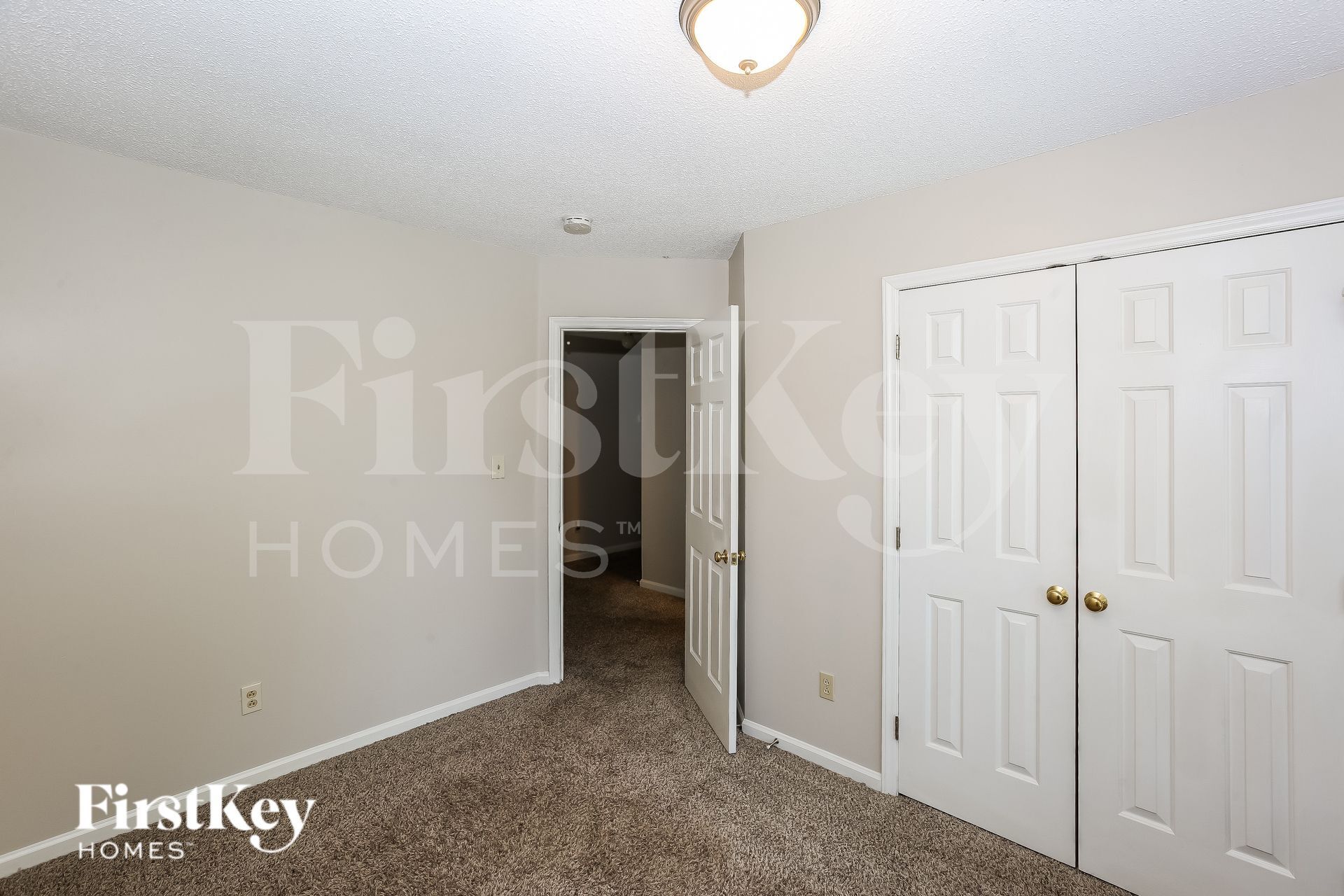 Building Photo - 10400 Hellebore Rd