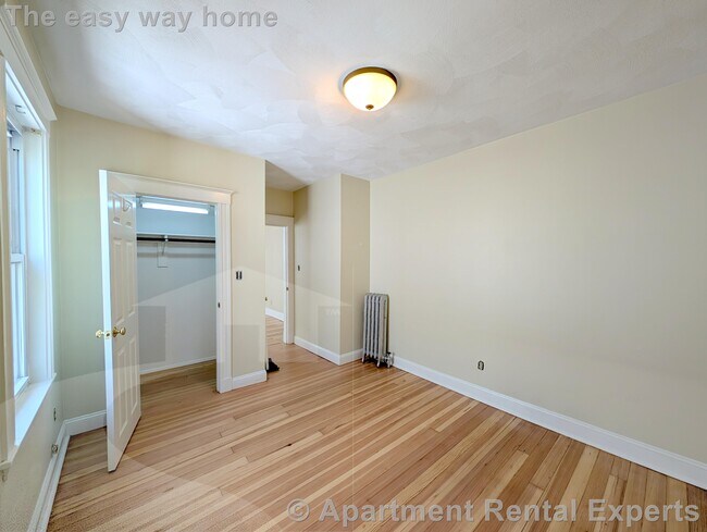 Building Photo - 79 Conwell Ave