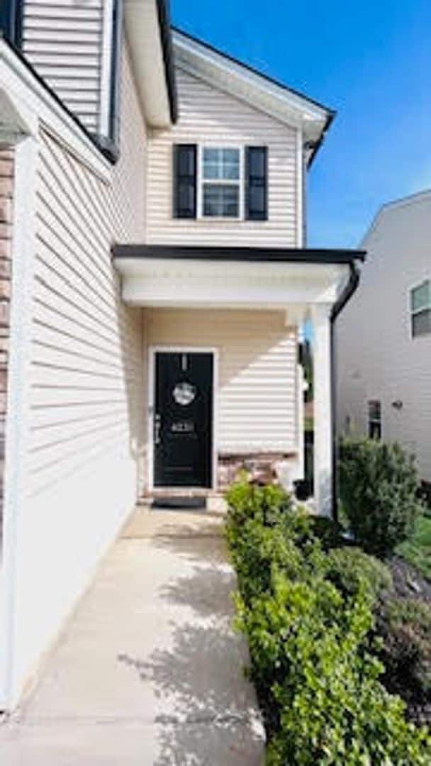 Building Photo - Modern Luxury in Winston-Salem