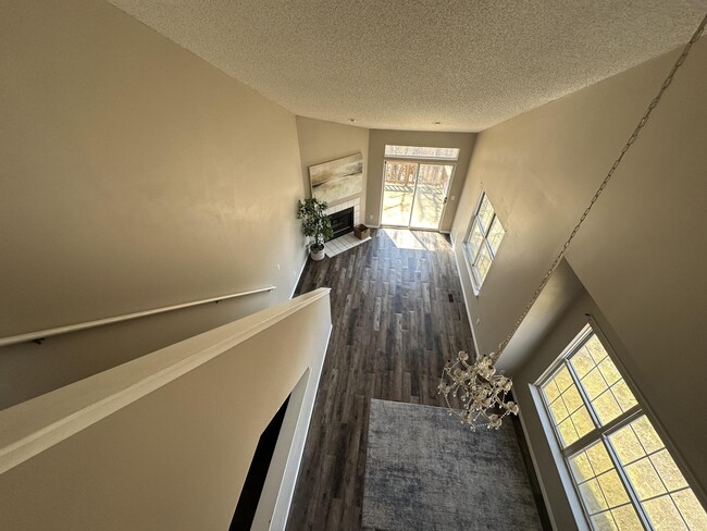 Building Photo - 41785 Independence Dr