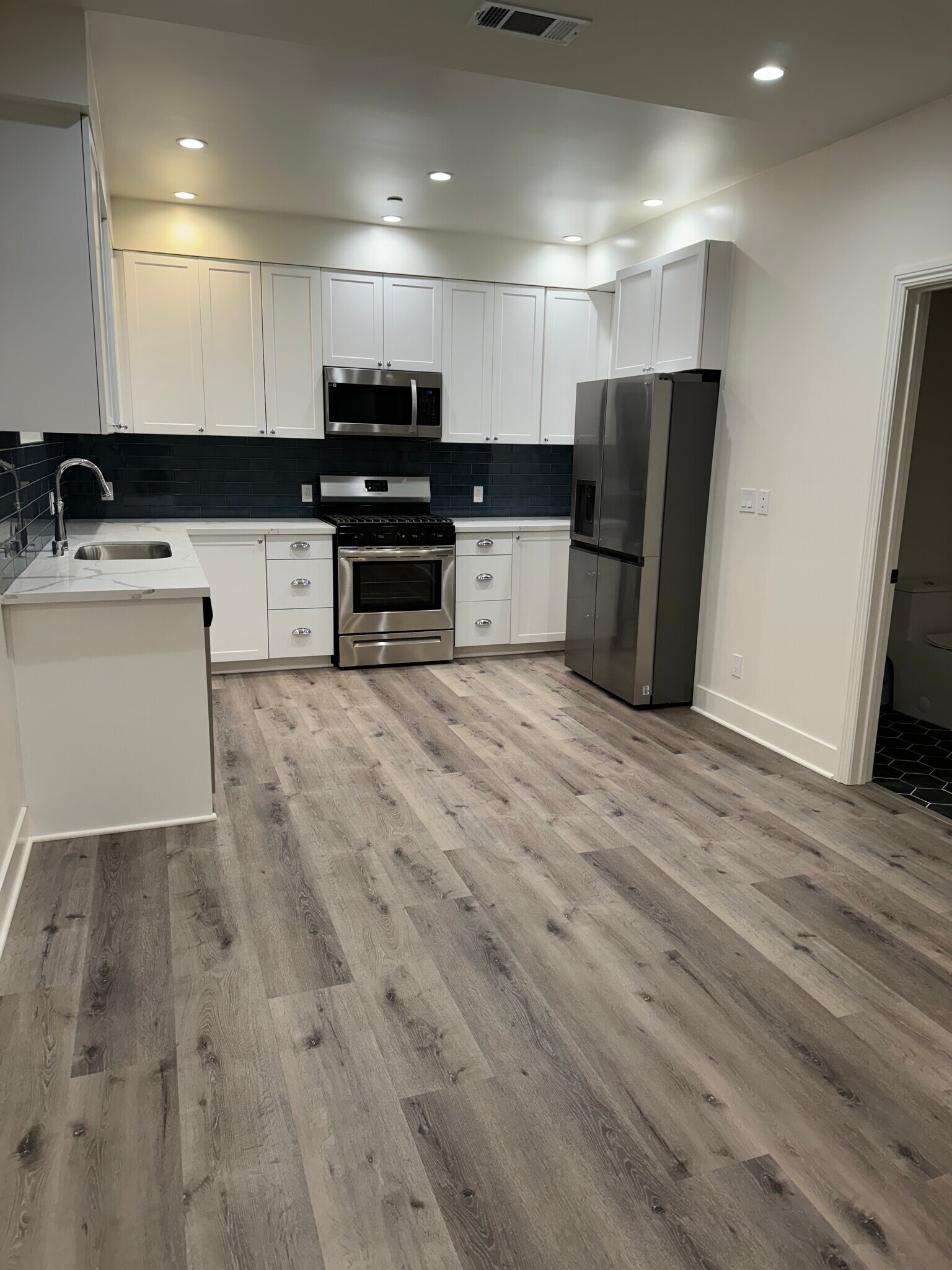 Building Photo - 3853 Inglewood Blvd