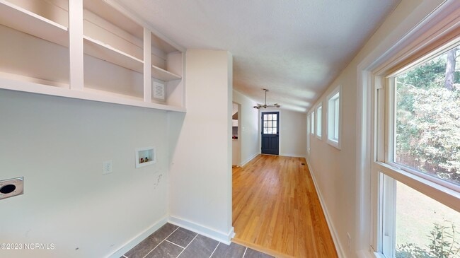 Building Photo - 505 W Rhode Island Ave