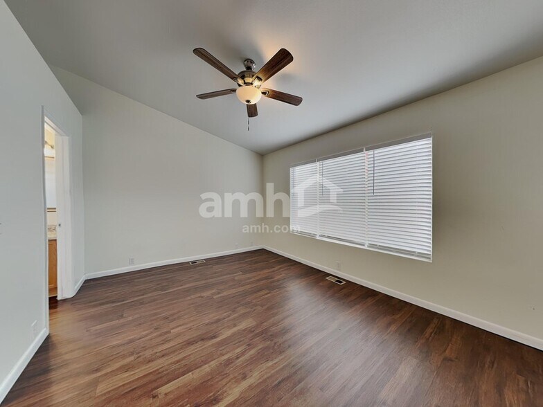 Building Photo - 6627 Sonny Blue Dr