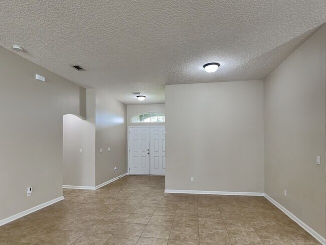 Building Photo - 153 Terracina Dr