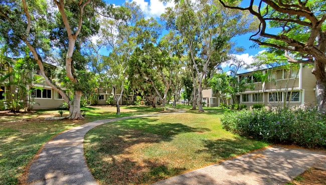 Property Walking Path - 95-644 Hamumu St