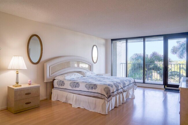 Building Photo - 1800 S Ocean Blvd