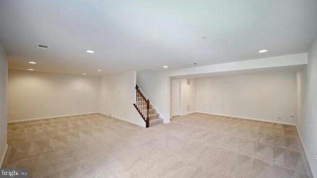 Building Photo - 11830 Steeplebush Dr