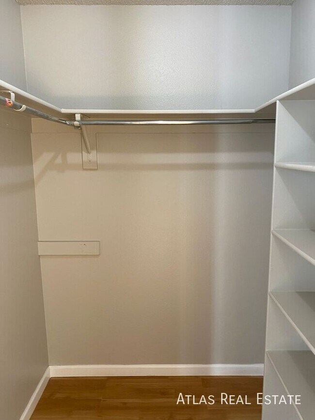 Building Photo - 851 S Uravan Ct