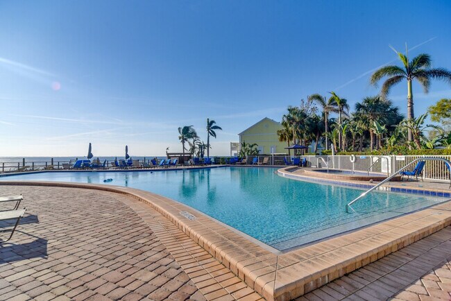 Building Photo - 5172 Coquina Key Dr SE