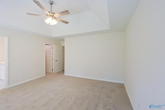 Building Photo - 781 Park Ln