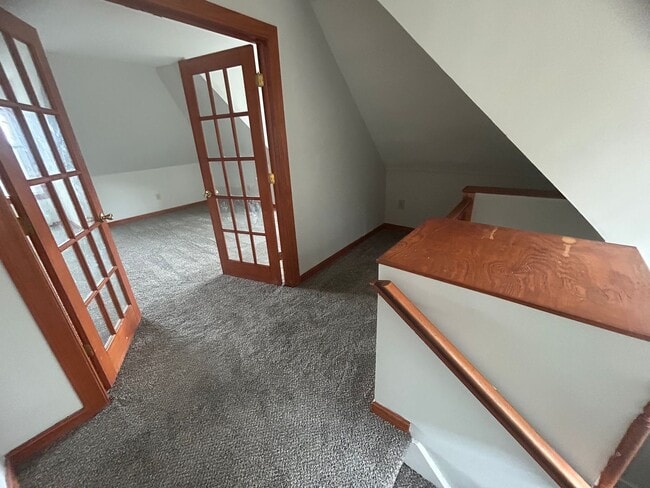 Building Photo - CHEVIOT- 4 Bedroom, 2 full Bathroom Specta...