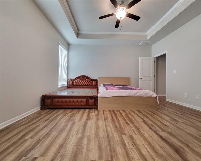 Building Photo - 5414 Town Square Way