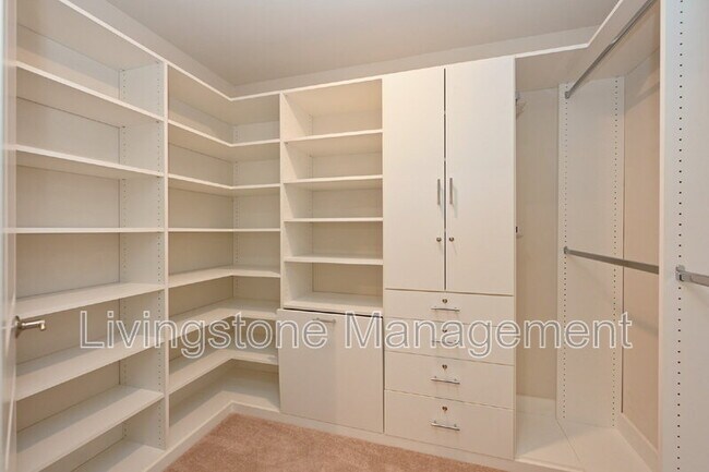 Building Photo - 1472 Carderock Springs Dr