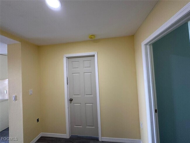 Building Photo - 128 Eucalyptus Ct