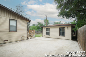 Building Photo - 177 W Mandalay Dr