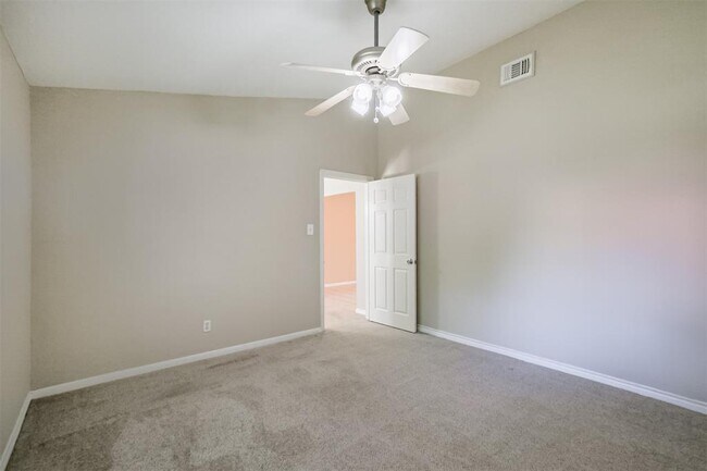 Building Photo - 12326 Flaxen Dr