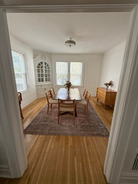 Building Photo - 1804 Storrs Ave