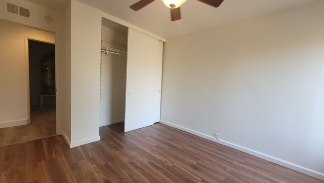 Building Photo - 2 bed 2 bath centrally located in Rancho B...