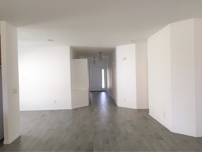 Building Photo - 5656 Indigo Crossing Dr