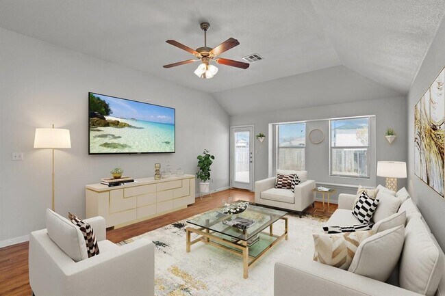 Primary Photo - 12920 Snow Ln