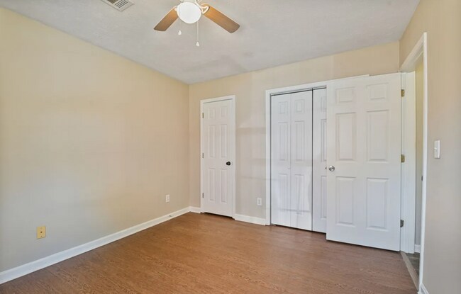 Building Photo - 393 Forest Park Dr