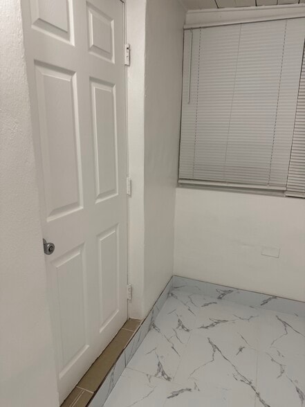 Front entrance front door - 228 NW 13th Ct