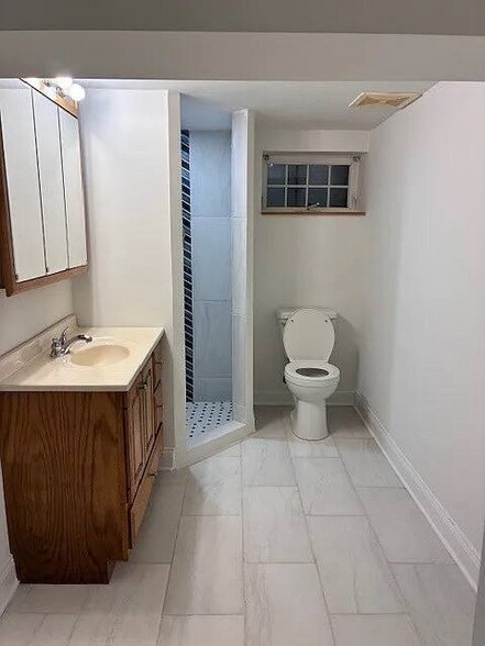 Building Photo - 5216 S Major Ave