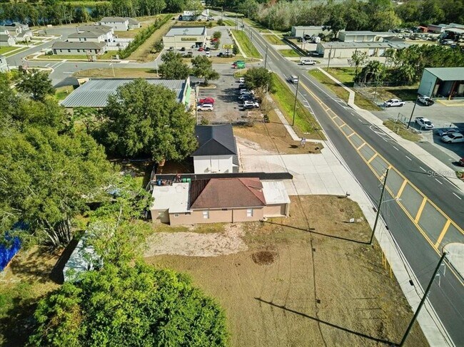 Building Photo - 610 Dundee Rd