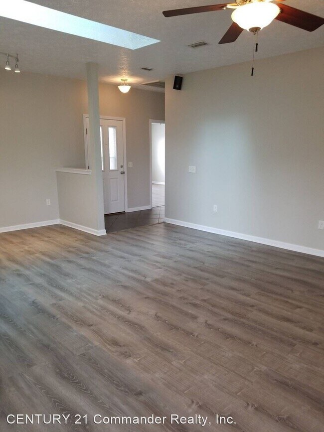 Building Photo - 4 br, 2 bath House - 2915 Cedars Crossing