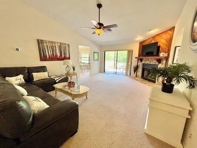 Building Photo - 2124 Rivers Edge Ct