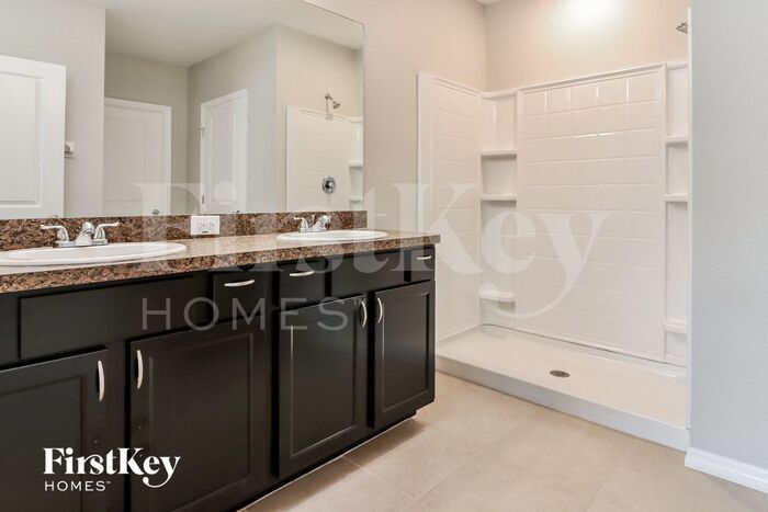 Building Photo - 36048 Carriage Pine Ct