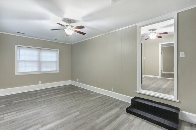 Building Photo - Large 4BR/2BA Ardsley Park House For Rent - Huge Yard