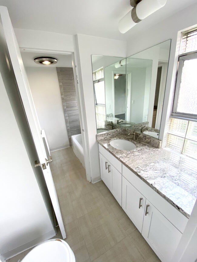 Renovated Master Bath - Coronet