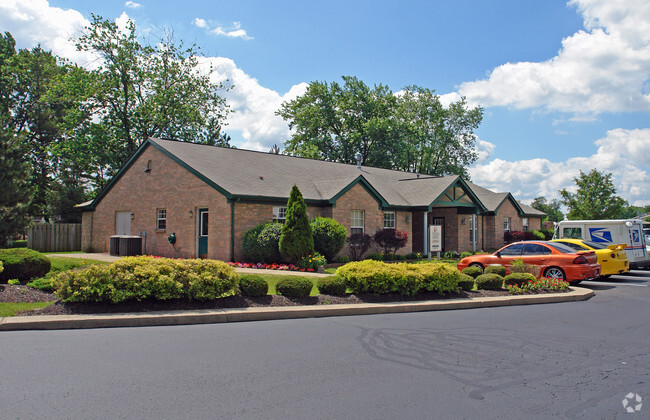 Primary Photo - Lyons Gate Apartments