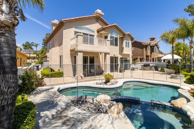 Building Photo - 32579 Valentino Way