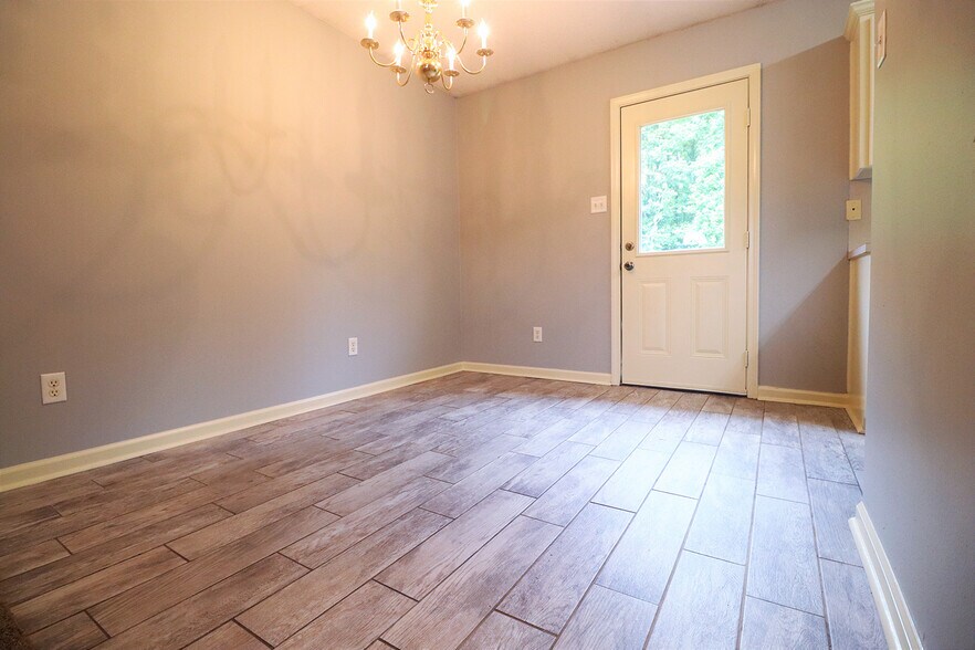 Building Photo - 56 Timberwood Dr