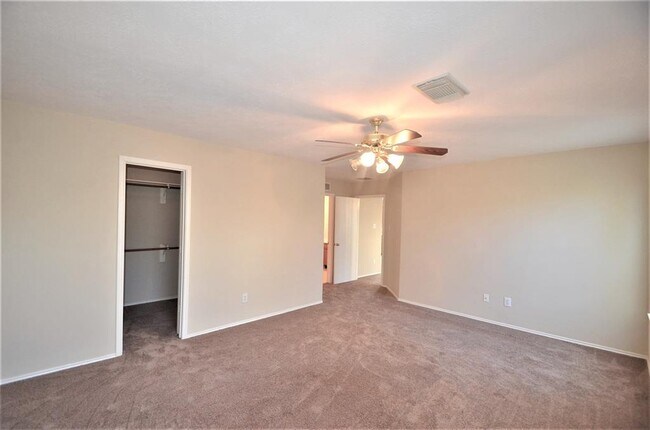 Building Photo - 4915 Winding View Ln