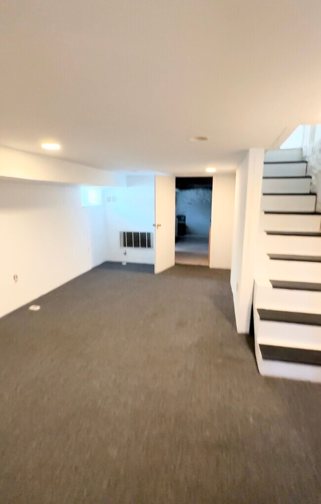 Basement for 2nd bedroom or office art studio - 3100 Remington Ave
