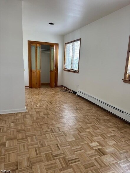 Building Photo - 8 Salter Pl