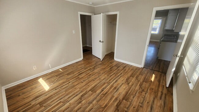 Building Photo - 112 Second St SW