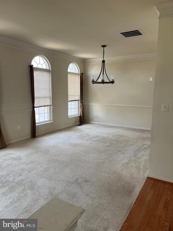Building Photo - 22629 Upperville Heights Square