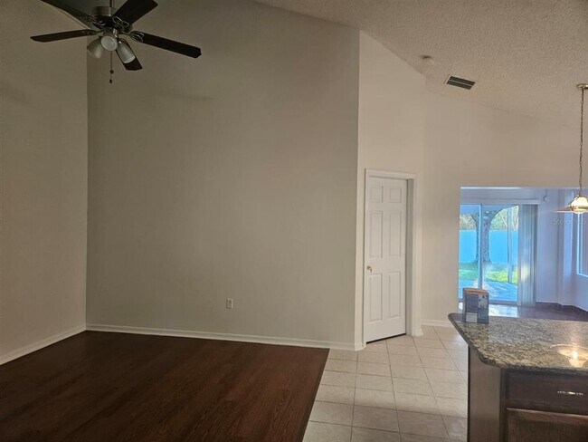 Building Photo - 3985 Andover Cay Blvd