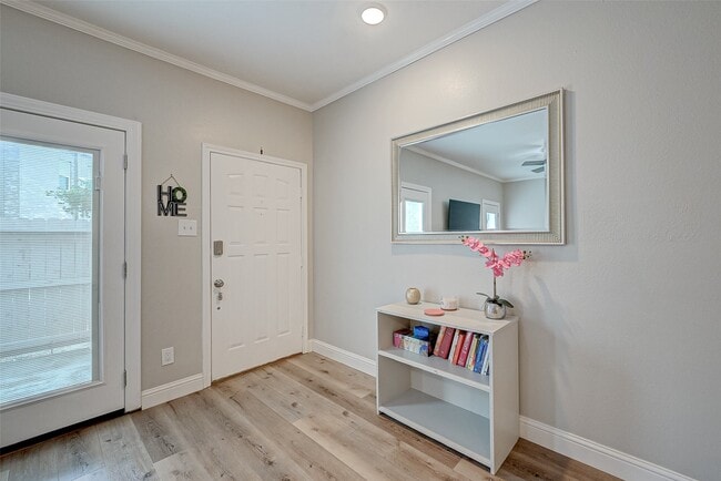 Building Photo - 8077 El Mundo St