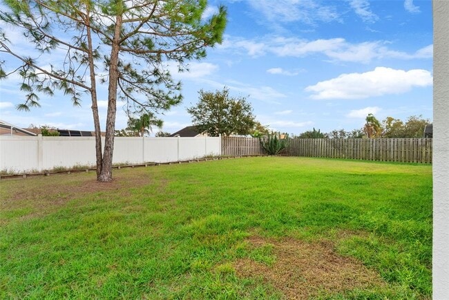 Building Photo - 212 Bent Oak Loop