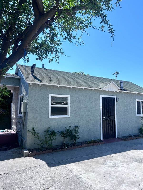 Building Photo - 1728 W 55th St