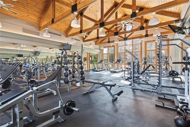 Building Photo - 2870 Pharr Ct S Northwest