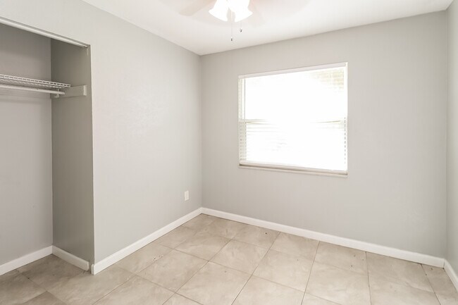 Building Photo - 4705 King Cole Blvd