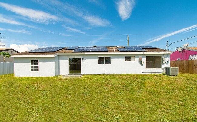 Building Photo - 1214 Port Malabar Blvd NE